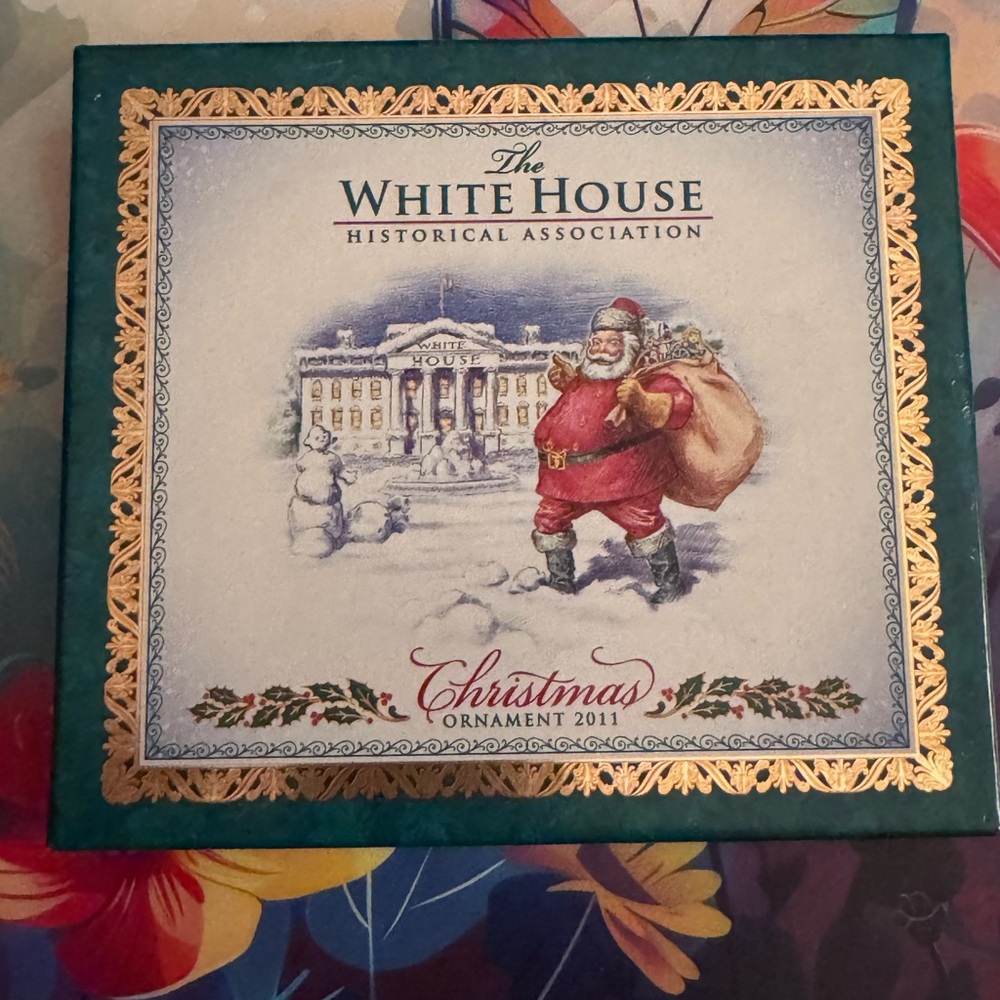 White House Historical Association Christmas Ornament 2011